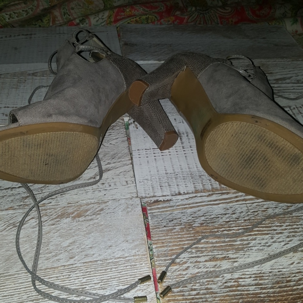 Sugar Size 10 Open Toe Heel - image 3